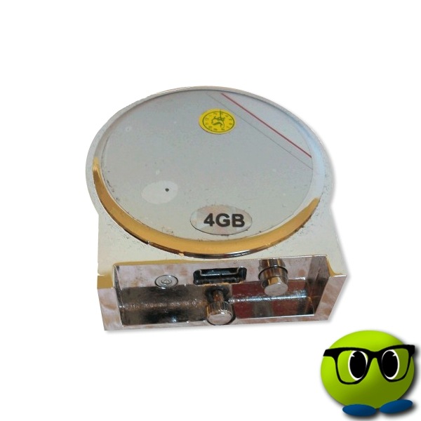 Horloge Miniature Camera Munie D'une Caméra - Mrbulle 2 Horloge Miniature Camera Munie D'une Caméra - Mrbulle - Image 2