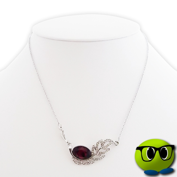 Collier Fantaisie Argenté à Pendentif Feuille En Strass Et Faux Cris - Mrbulle 2 Collier Fantaisie Argenté à Pendentif Feuille En Strass Et Faux Cris - Mrbulle - Image 2