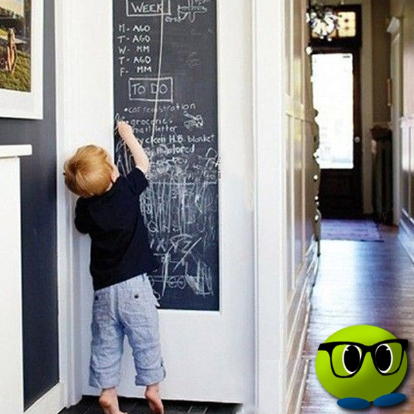 Tableau Noir Autocollant Avec Des Craies - Mrbulle 1 Tableau Noir Autocollant Avec Des Craies - Mrbulle